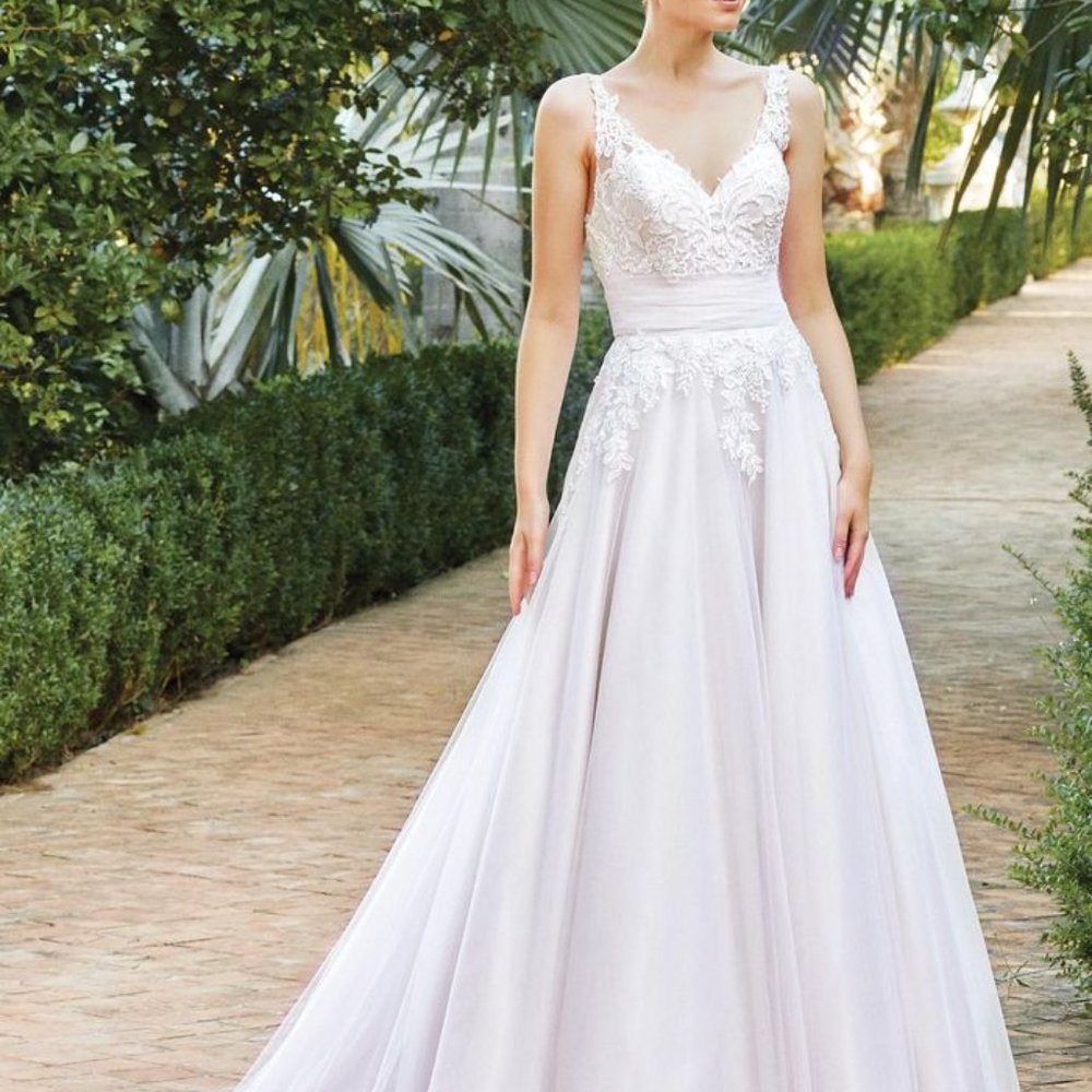 Sincerity Pronovias Bridal Dress Size 18 Unaltered - Picture 3 of 3